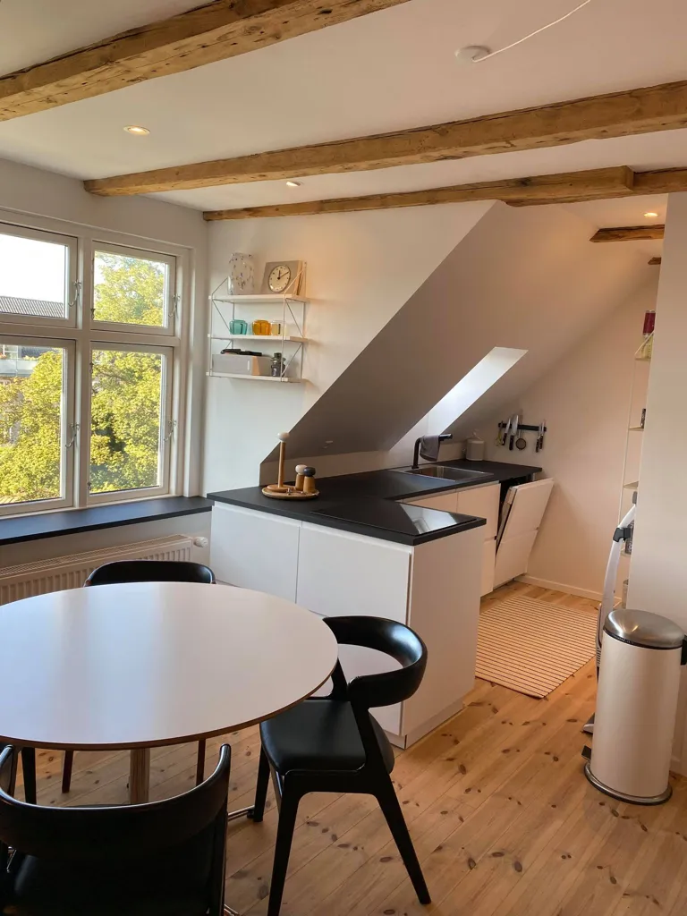 Söögituba - Renovated 3-Bedroom Flat in Aalborg Centre