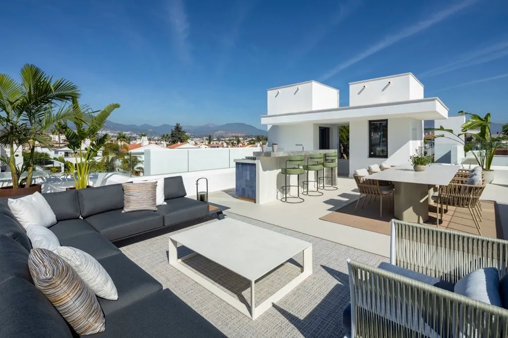 Terrass - Luxury Villa with Pool in Marbella