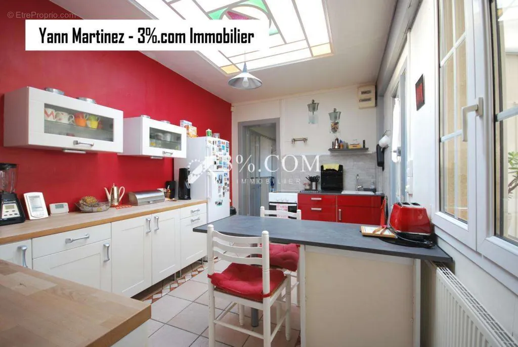 Kitchen - Charming House with South-Facing Garden in Comines