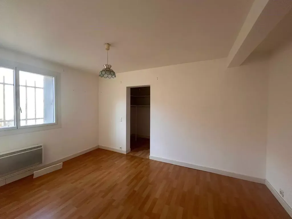 Toad - Spacious Apartment with East View in Sète
