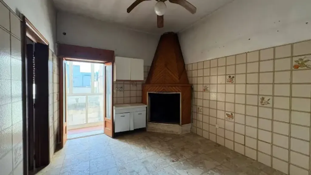 Pièces - Terraced House with Traditional Features in Sava