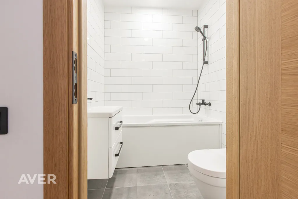 Salles de bain - Renovated 2-Bedroom Apartment in Riga Centre