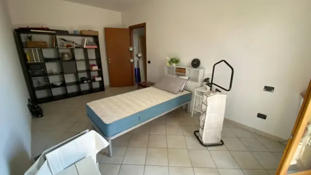 Chambres - Apartment with Balcony in Concordia Sulla Secchia