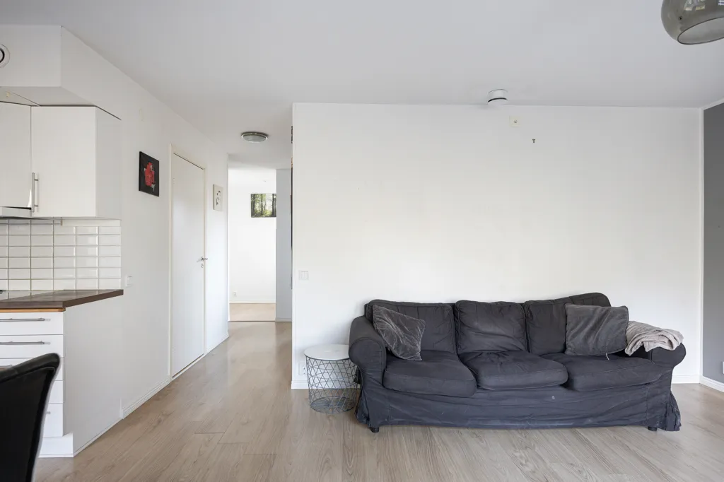 Elutuba - Modern Flat with South-Facing Balcony in Lund