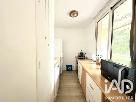 Cucina - Secure 4-Bedroom Apartment with Balcony in Gonesse