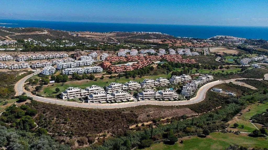 Õhuvaade - Penthouse with Pool in Casares