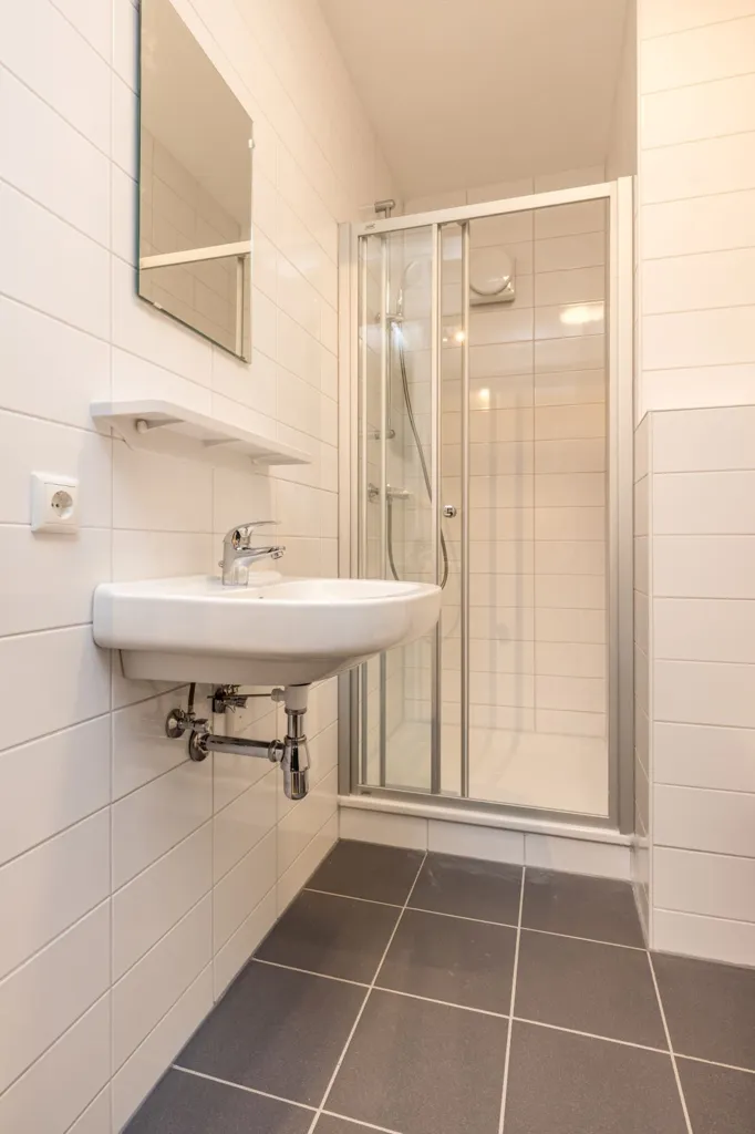 Salles de bain - Appartement with Binnentuin in Delft