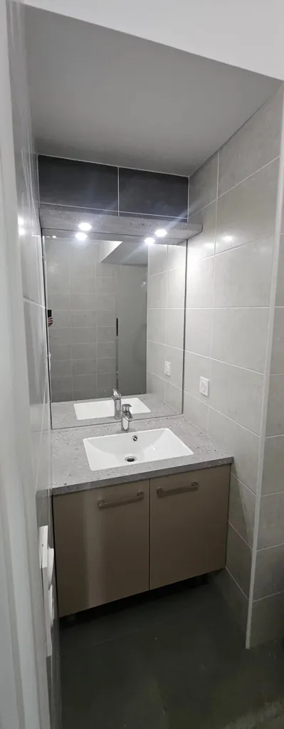 Vannitoad - 4-Piece Flat with Balcony in Charenton