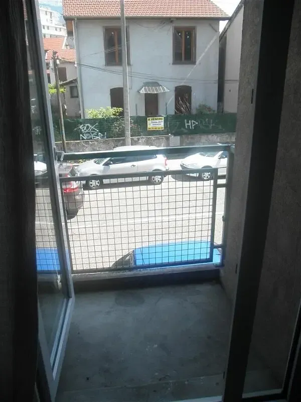 Rõdu - Refurbished Studio with Balcony in Grenoble
