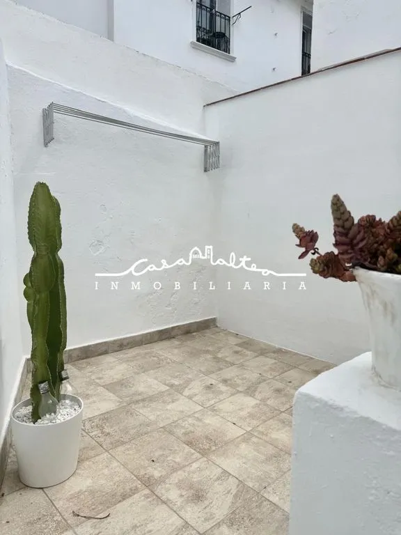 Aed - Beachfront Apartment with Terraces in Altea