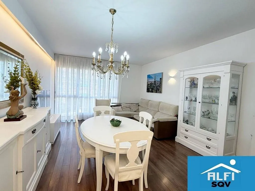 Söögituba - Modernised Flat with Garage in Gràcia, Sabadell