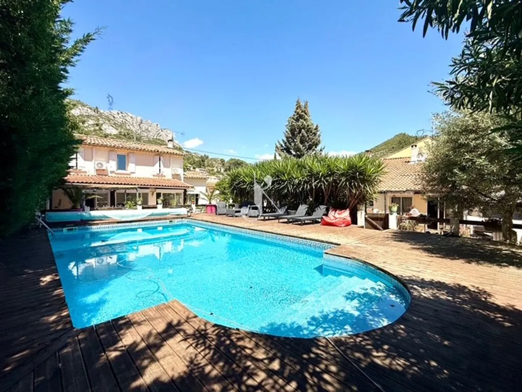 Bassein - Two-Home Complex with Pool in Roquevaire