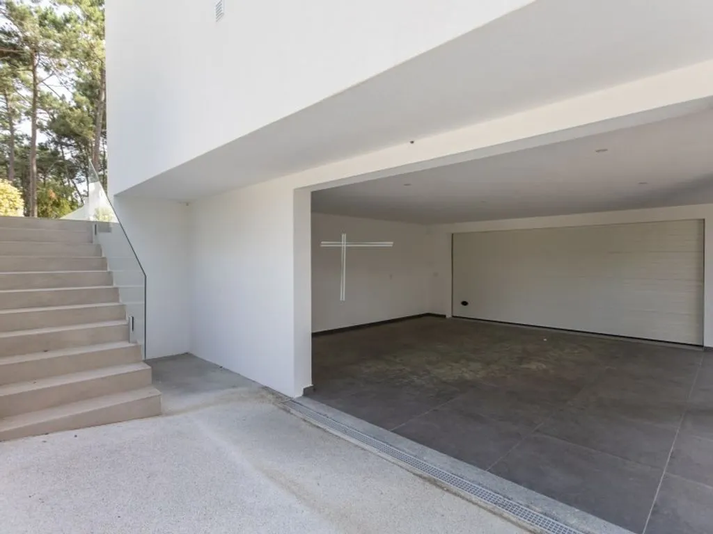 Garaaž - 5-Bedroom Detached House with Pool in Herdade da Aroeira