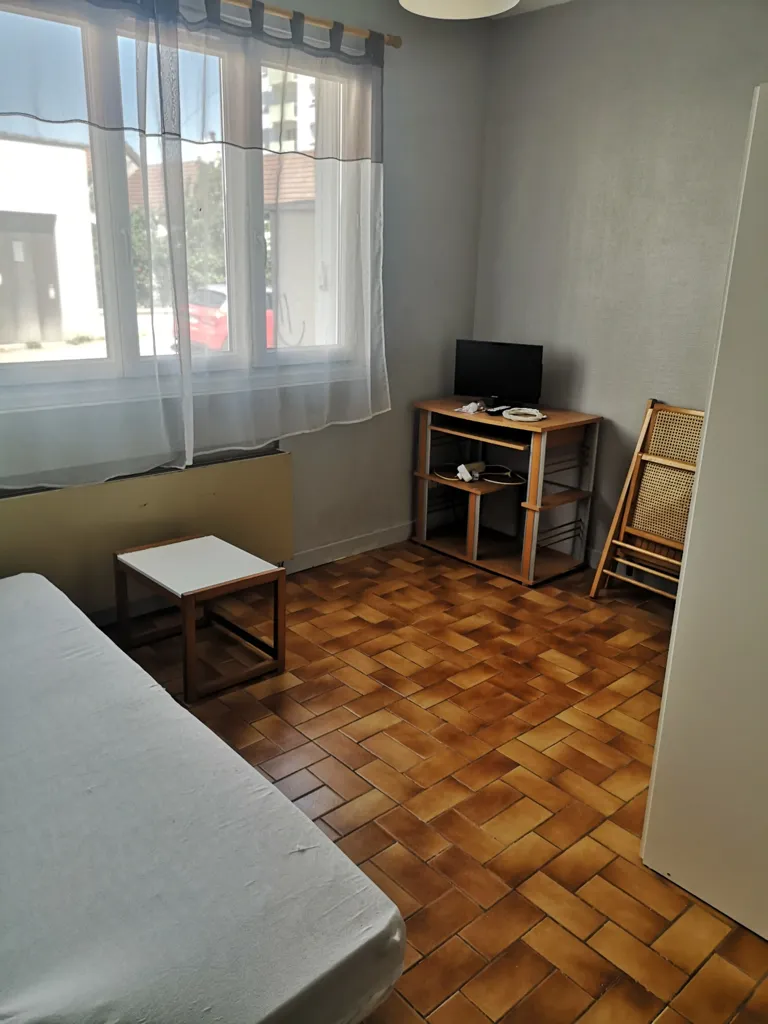 Chambres - Studio avec Parking Rue Viardot à Dijon