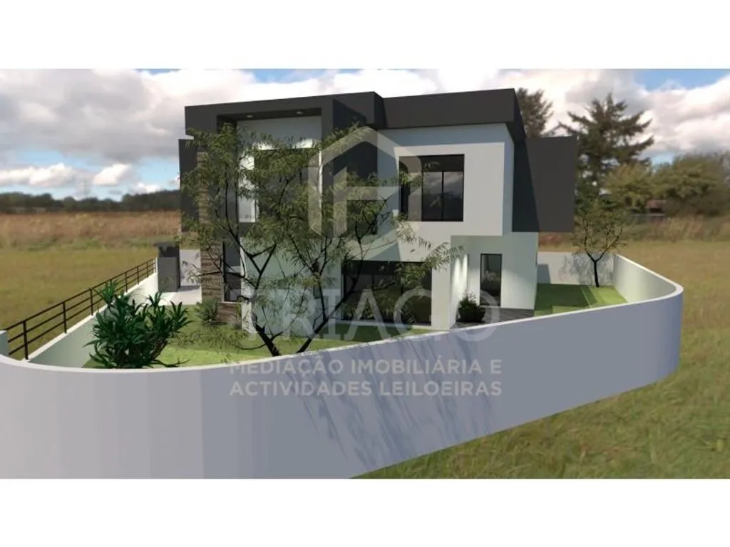 Modern House with Pool in Samora Correia