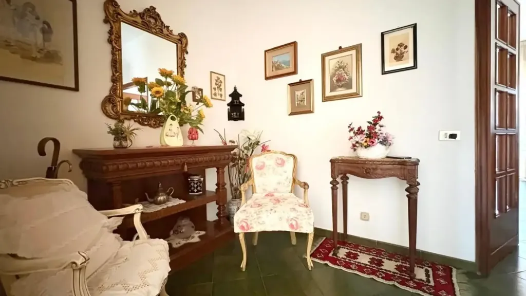 Ingresso - Apartment with Terraces in Sovigliana, Vinci