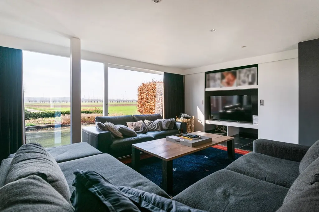 3-bedroom house in Hoevenen