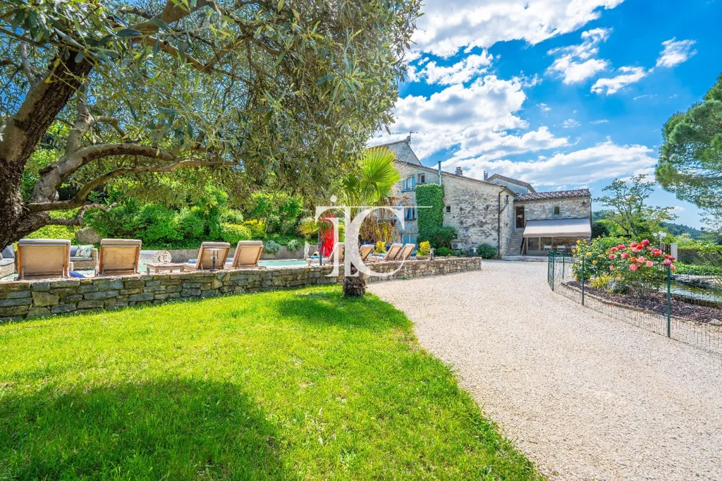 Aed - 18th-Century Bastide with Pool in Ardèche Valley