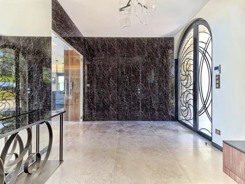 Entrée - Villa avec Vue Mer et Piscine à Cap d'Antibes