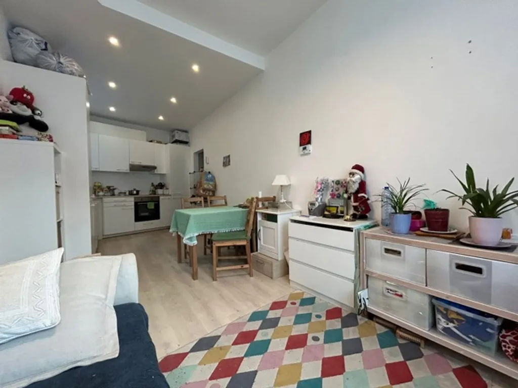 Elutuba - Renovated 1-Bed Apartment in Anderlecht