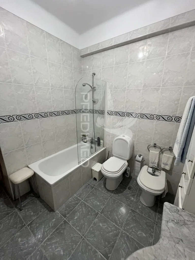 Vannitoad - T3 Apartment with River View in Barreiro