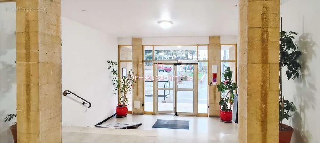 5-toaline korter asukohas Perpignan