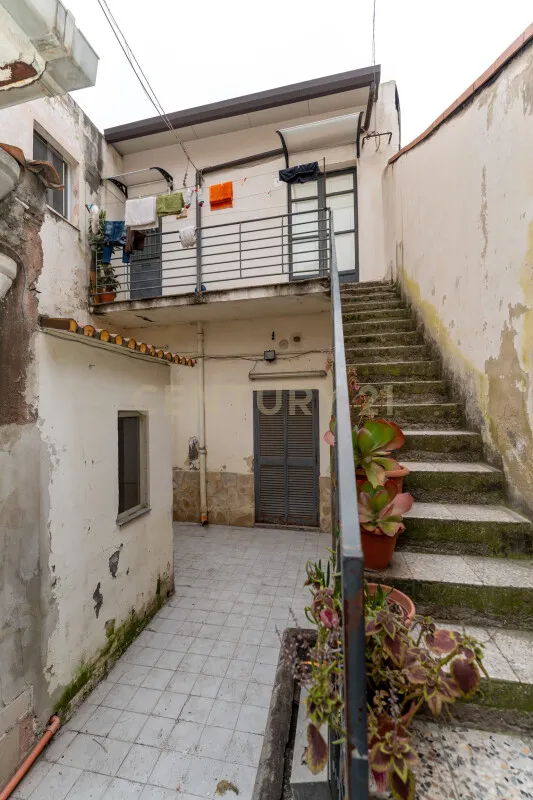Jardin - Duplex Apartment with Balcony in Catania Centre