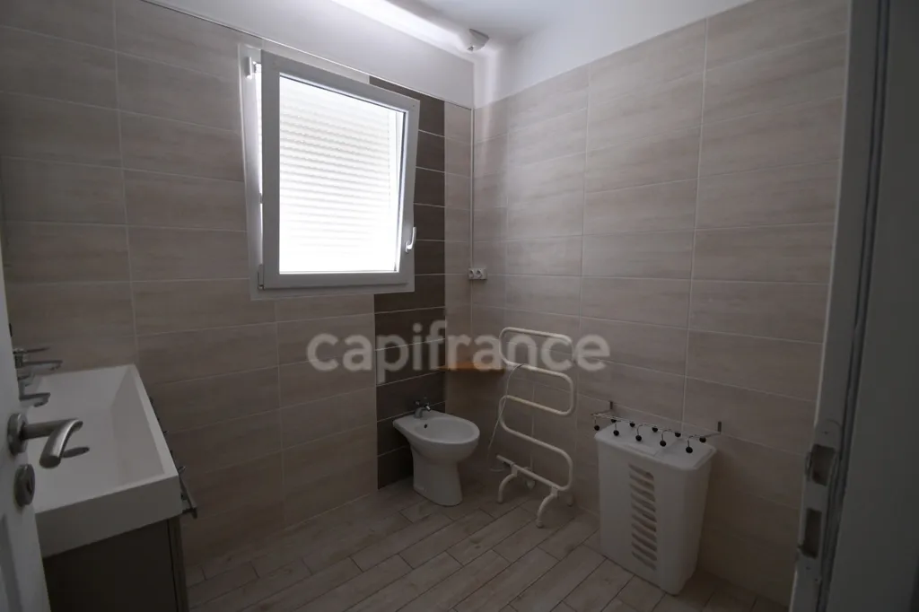 Bathrooms - Contemporary House with Pool in URZY