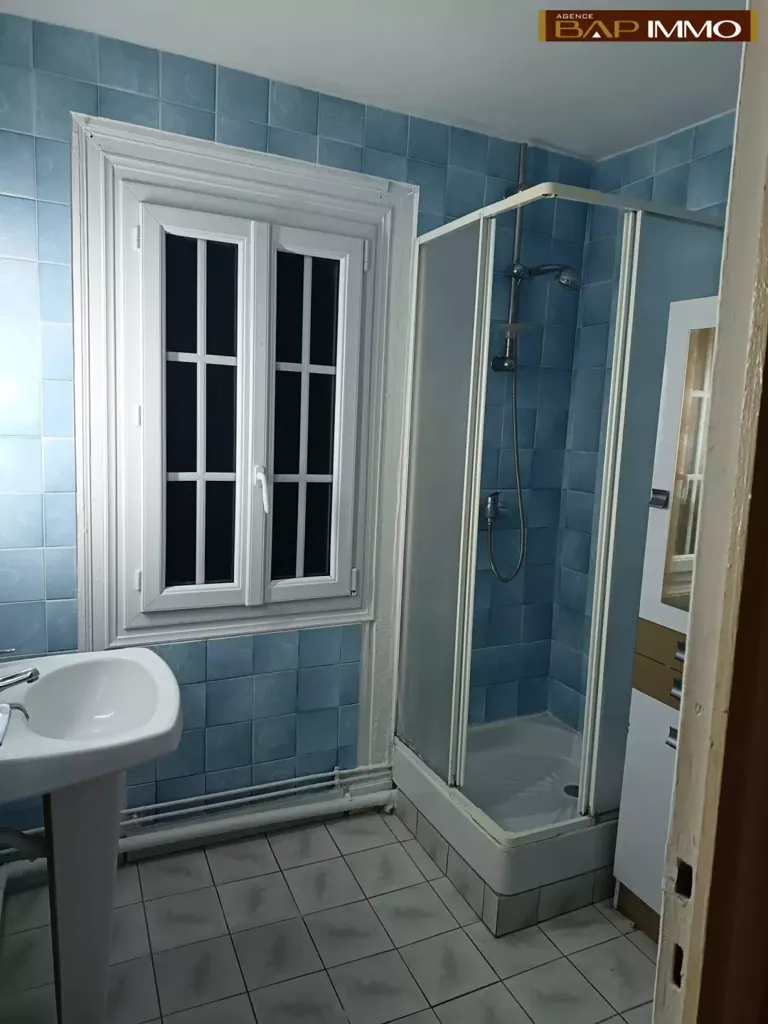 City Centre Duplex with Garden in Lisieux