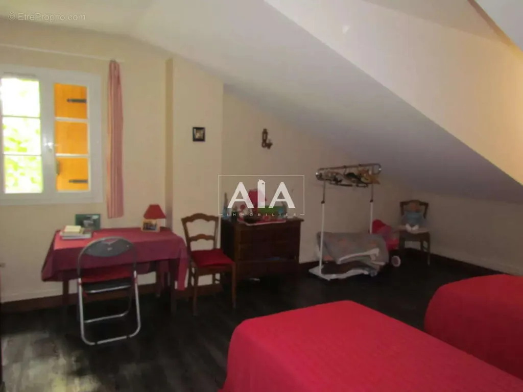 Chambres - Maison Atypique avec Vue sur Rivière à Ruffec