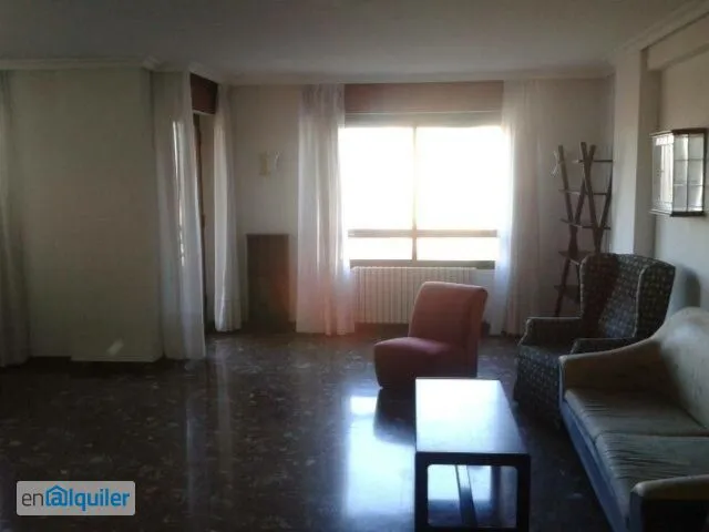 Elutuba - Student-Friendly Flat with Terraces near University