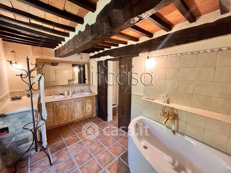 Vannitoad - Rustic Tuscan Casale with Olive Grove in Anghiari