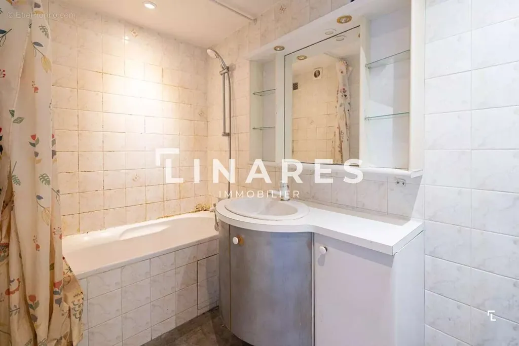 Vannitoad - T2 Apartment with Balcony in Saint Just