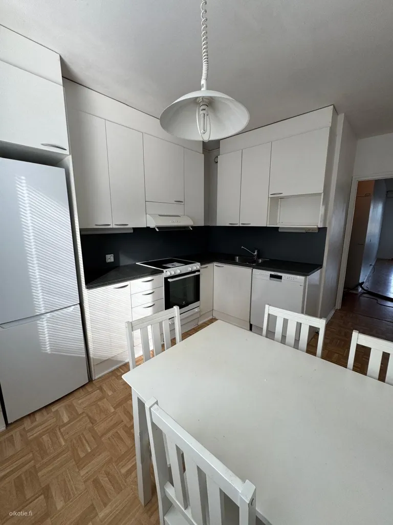 Cuisine - Spacious Apartment with Balcony in Mikkeli