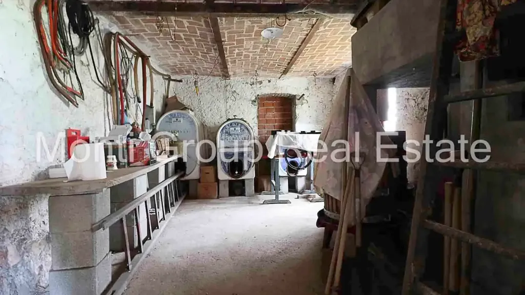 Buanderie - Rustic Farmhouse with Vineyard View in Strevi