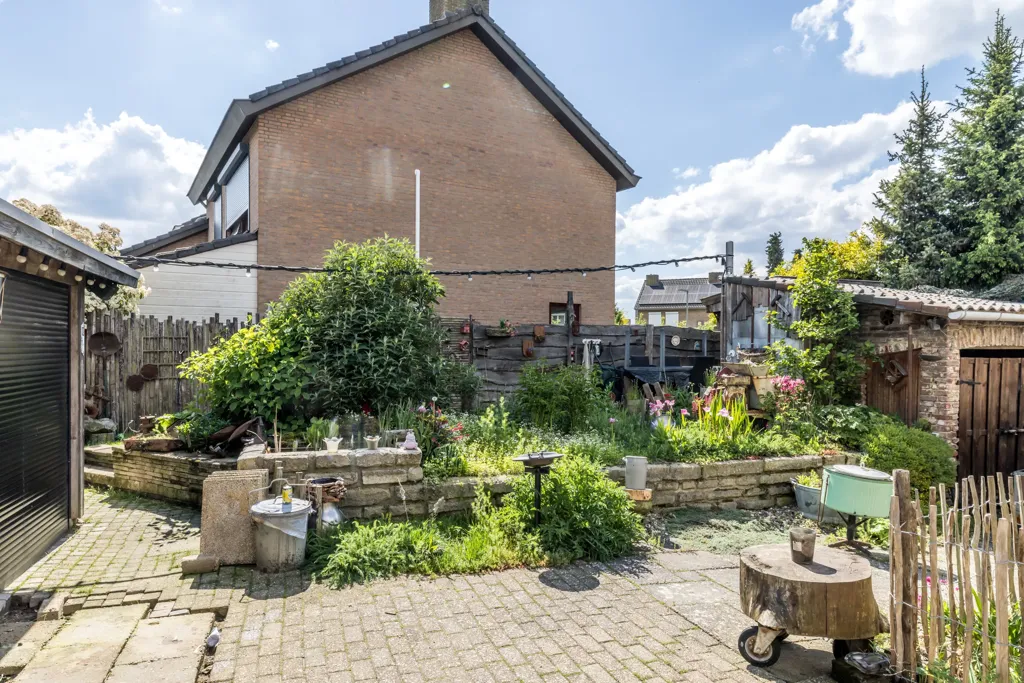 7-toaline maja asukohas Merkelbeek