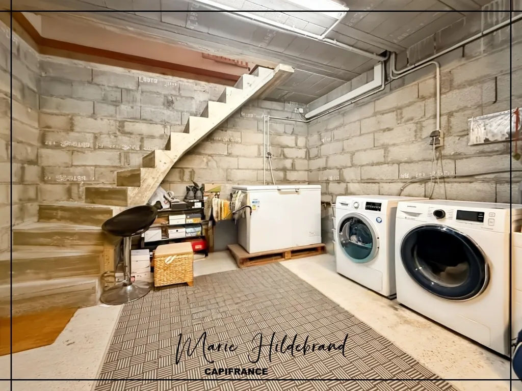 Utility Room - Spacious Property with Valley View near Valence d'Agen