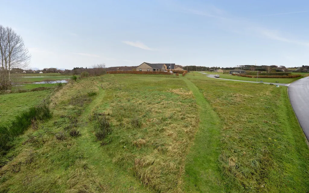 Aed - Year-Round Plot with 5G Coverage in Bønnerup Strand