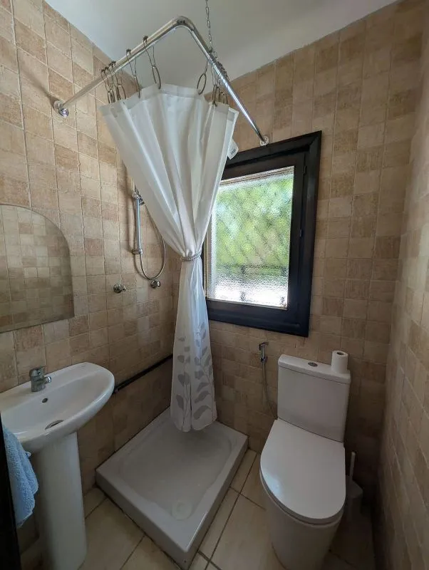 Bathrooms - Chalet with Pool and Terrace in Las Gardenias