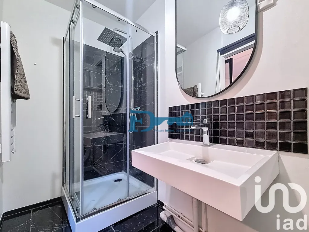 Vannitoad - Renovated 2-Bedroom Apartment in Dieppe