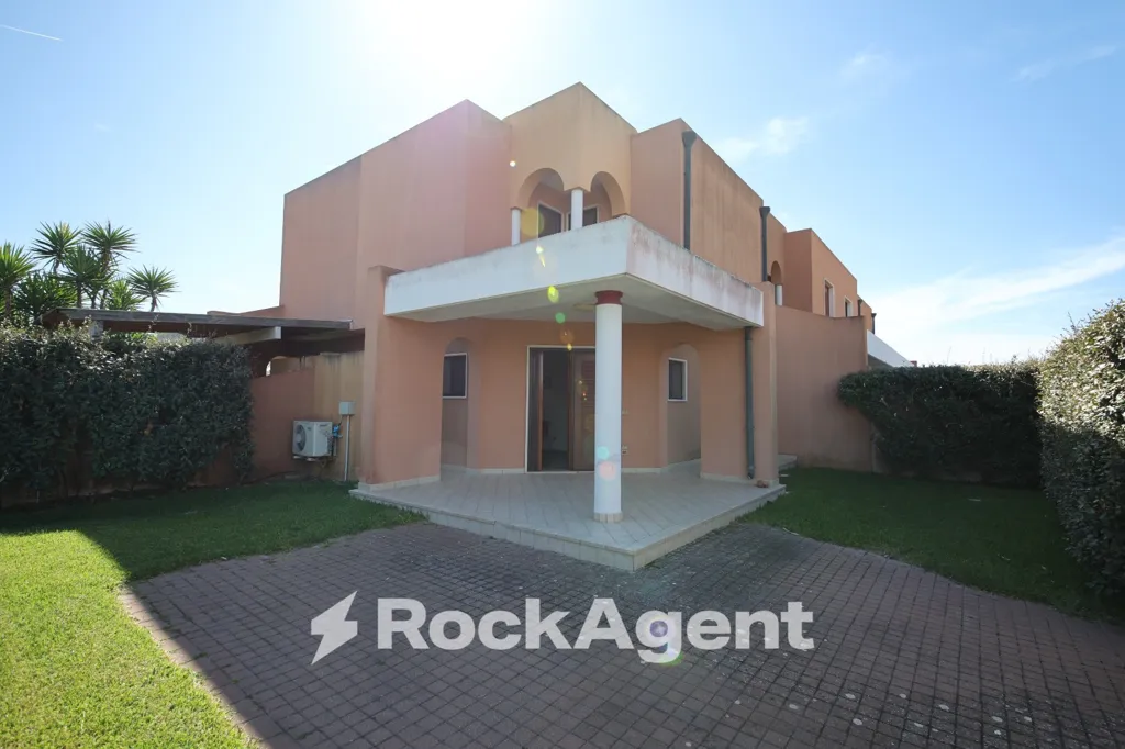 Extérieur - Villa with Private Garden in Brindisi