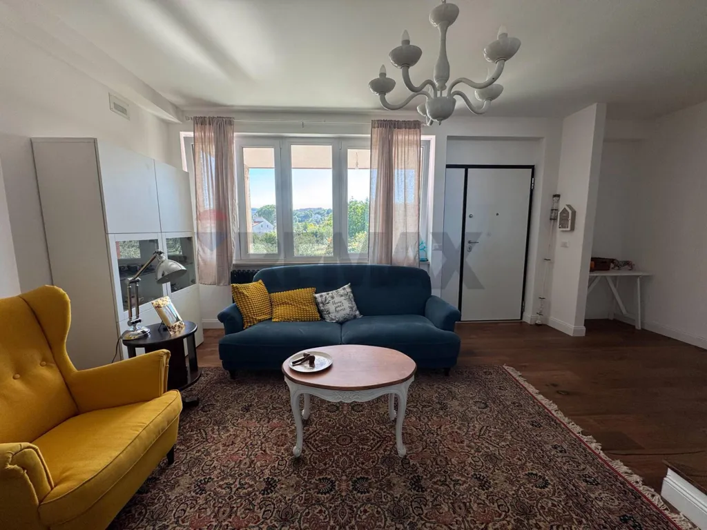 Séjour - Semi-detached Villa with Terrace in Campobasso