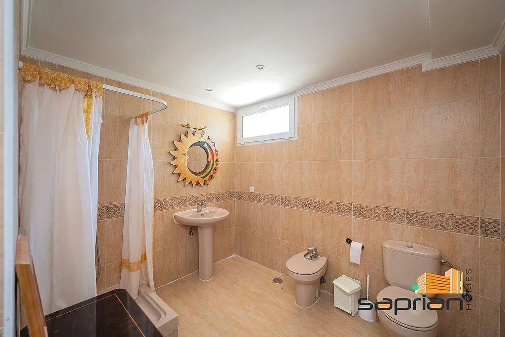 Vannitoad - Chalet with Pool and Terrace in Robledo de Chavela