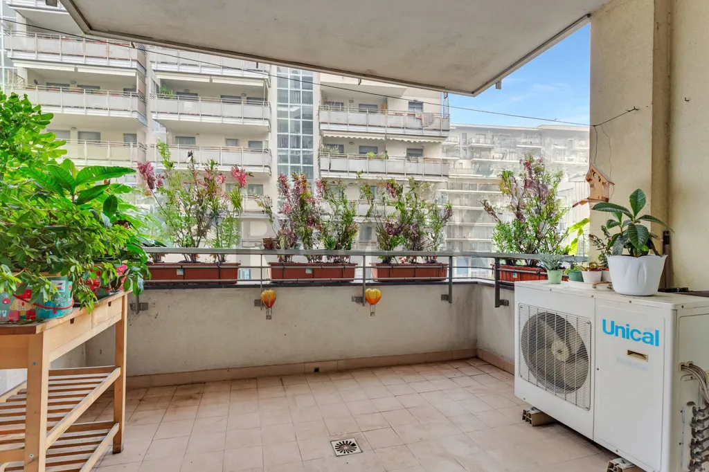 balcony