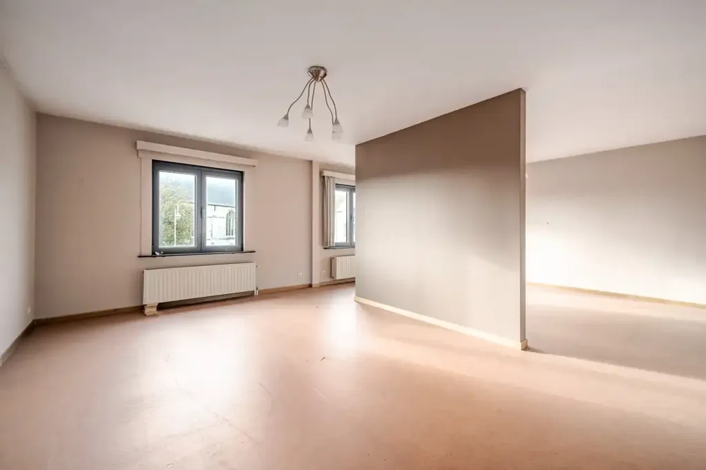 Stanze - Commercial Property with Residential Unit in Kruisem