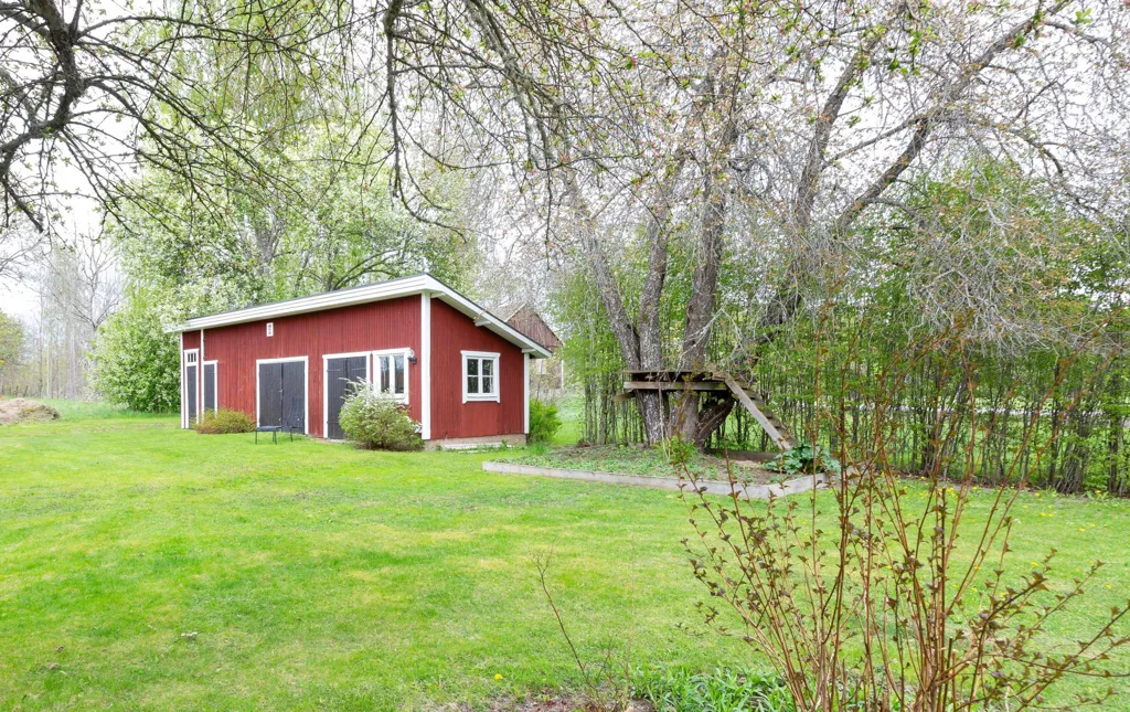 Maison 8 pièces à Heby kommun