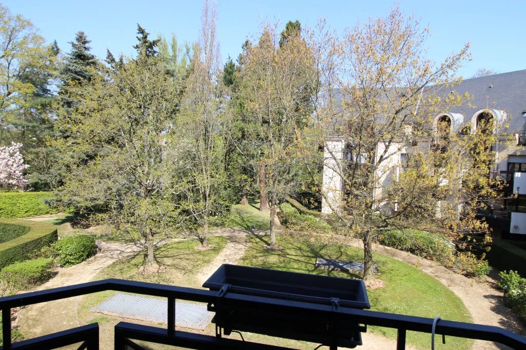 Balcone - 4-Piece Flat with Parking in Versailles