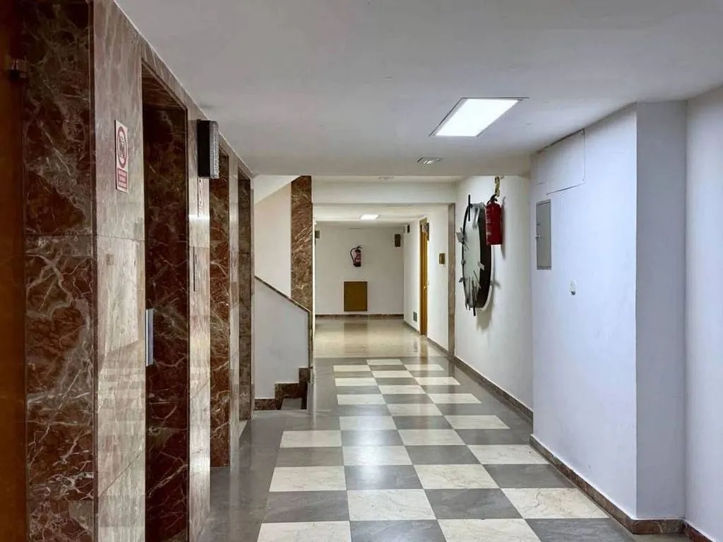 Esik - Modernised Flat with Balcony in Plaza de los Mostenses