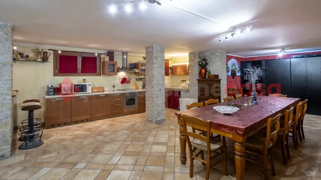 Sala da pranzo - Single Villa with Pool in Isola della Scala