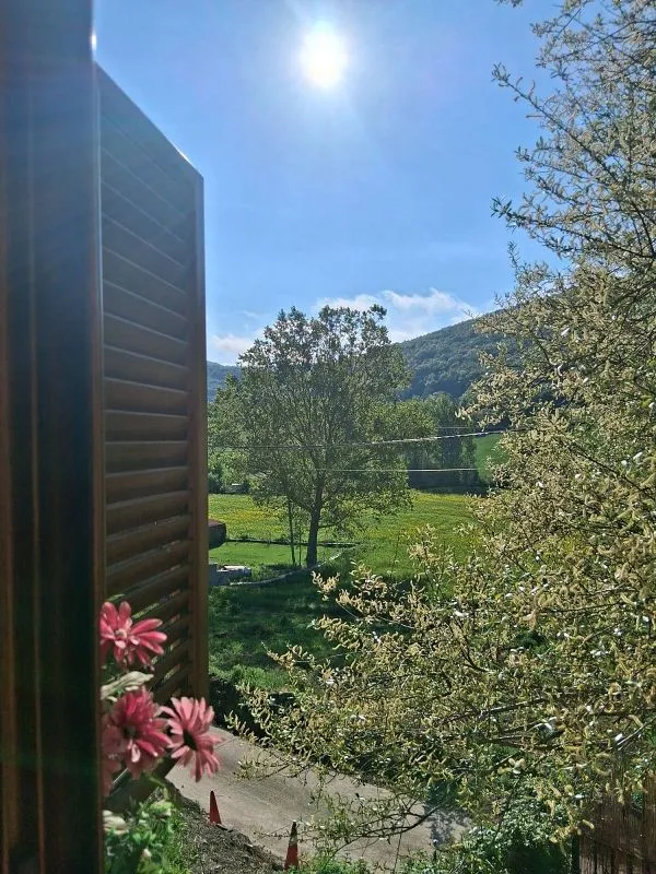Rõdu - Stone House with Garden in Palencia Mountains